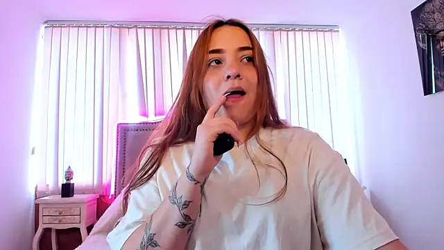 Snapshot of Valentina_Se chatting on December 17, 2024, 9:05 pm Valentina Se online show from December 17, 2024, 9:05 pm