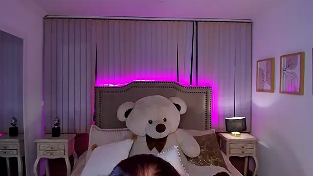 Snapshot of Valentina_Se chatting on January 31, 2025, 3:52 am Valentina Se online show from January 31, 2025, 3:52 am