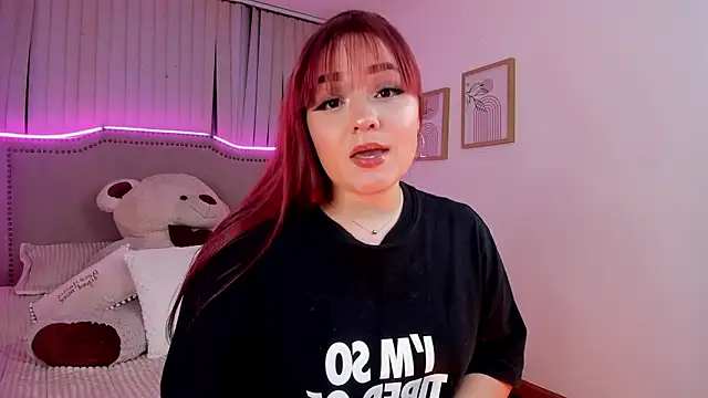 Snapshot of Valentina_Se chatting on March 20, 2025, 4:07 am Valentina Se online show from March 20, 2025, 4:07 am