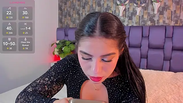 IsabellaAnngel online show from March 18, 2026, 10:13 pm