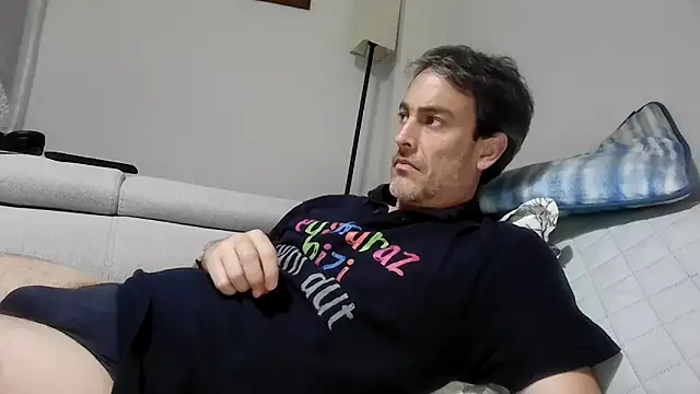 basquehotboy online show from September 9, 2025, 8:41 pm