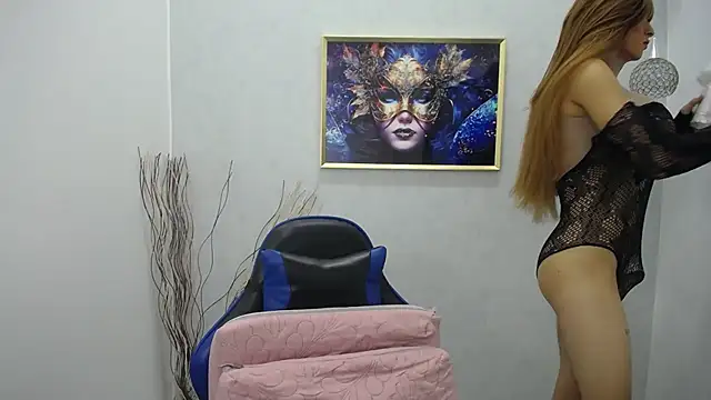 paulinabigcock online show from October 10, 2025, 12:37 pm