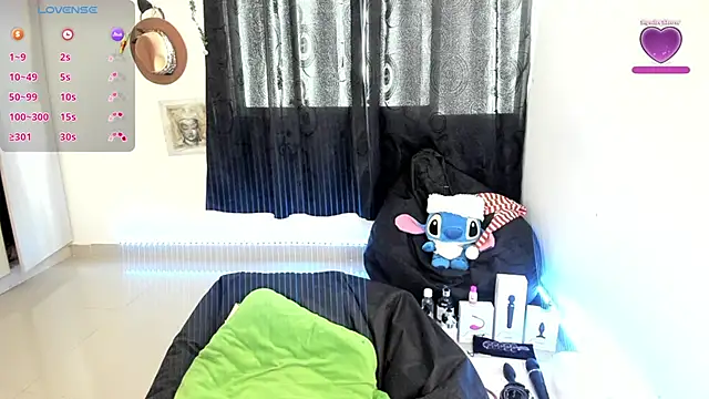 natasha777 v online show from December 10, 2024, 9:54 pm