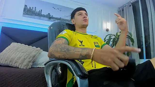 Damian23   online show from December 3, 2025, 10:46 am