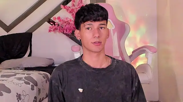 Alexx tc online show from February 5, 2025, 2:48 pm