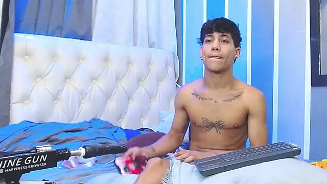 Sexys Boys Hot1 online show from December 18, 2024, 8:31 am