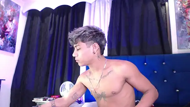 Sexys Boys Hot1 online show from May 27, 2026, 1:46 am