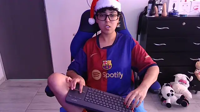 thomascooper7 online show from December 21, 2025, 6:59 pm