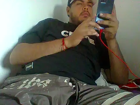 Snapshot of granslam_ chatting on November 1, 2025, 10:23 pm granslam online show from November 1, 2025, 10:23 pm