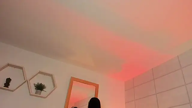 Christine Laam online show from October 10, 2025, 12:04 pm