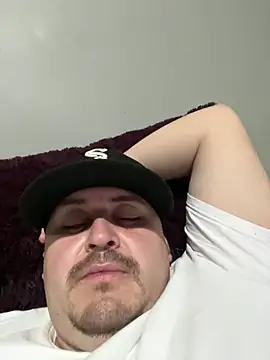 Snapshot of RodeMud chatting on February 7, 2026, 4:16 am RodeMud online show from February 7, 2026, 4:16 am