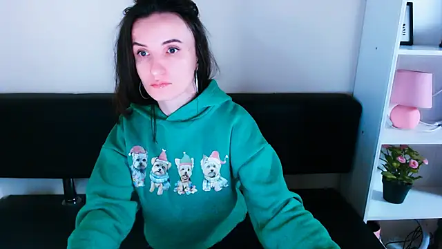 LaimaV  online show from December 28, 2024, 8:37 am