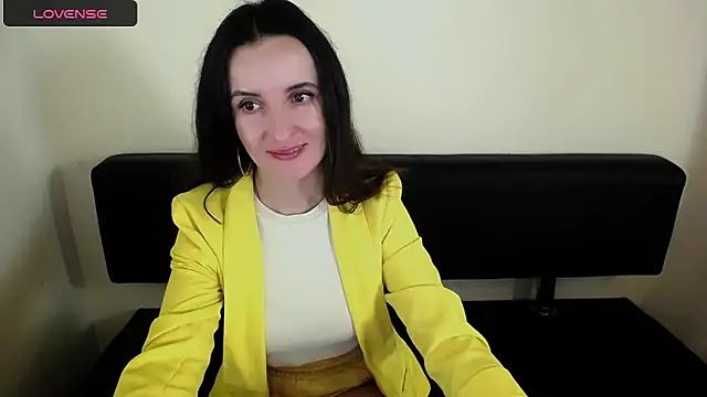 LaimaV  online show from September 21, 2025, 8:27 am