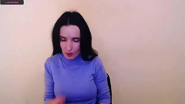 LaimaV  online show from October 16, 2025, 10:38 am