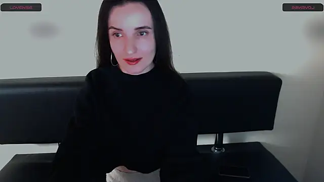 LaimaV  online show from February 28, 2026, 8:43 pm