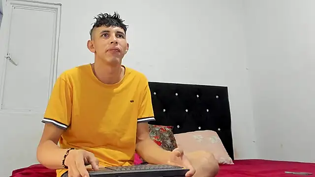 chloe evanx  online show from January 24, 2025, 7:07 pm