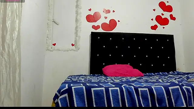 chloe evanx  online show from March 5, 2025, 7:06 pm