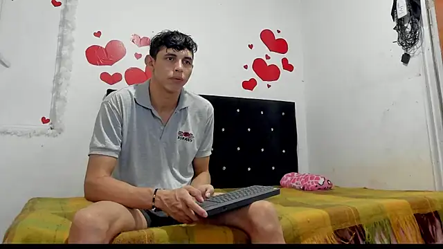 chloe evanx  online show from March 11, 2025, 7:14 pm