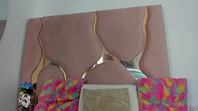 Snapshot of Sofia-candyht chatting on February 10, 2026, 8:35 pm Sofia-candyht online show from February 10, 2026, 8:35 pm