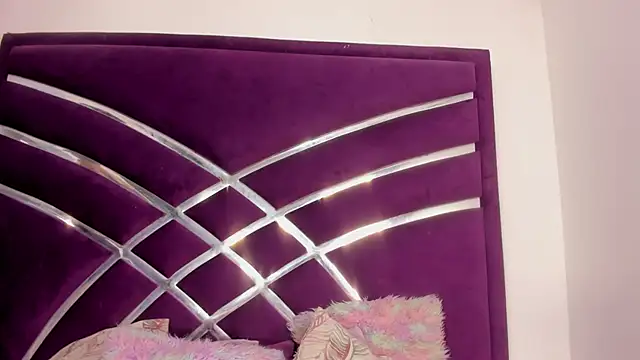 Snapshot of Sofia-candyht chatting on April 18, 2026, 5:06 pm Sofia-candyht online show from April 18, 2026, 5:06 pm