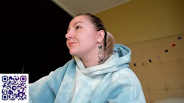 Debbie Taylor online show from November 4, 2025, 4:50 pm