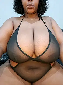 juicygoddess2 online show from October 15, 2025, 9:09 am