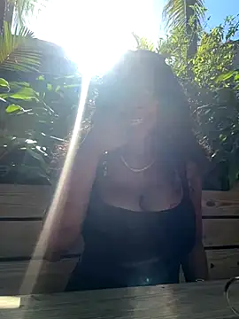 miamiworld online show from December 21, 2025, 5:42 pm