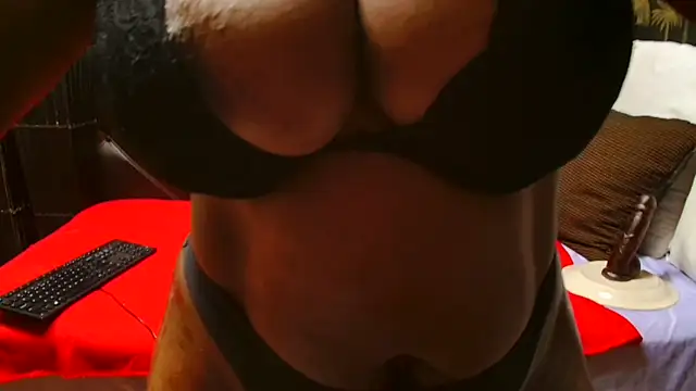 SweetHotLipsX39 online show from March 3, 2025, 5:50 pm