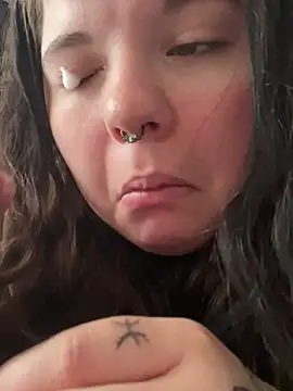 juicygoth909 online show from March 9, 2025, 9:36 pm