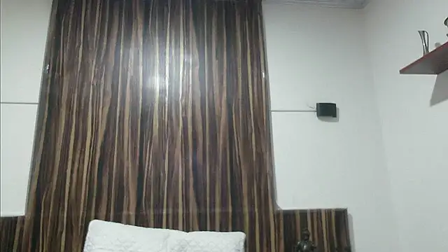 issa soto  online show from February 4, 2025, 1:38 pm