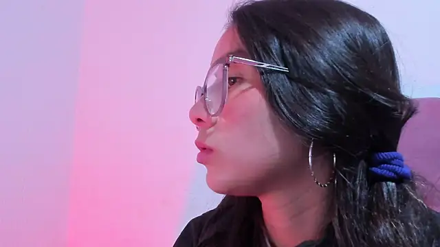 teffy lee online show from March 17, 2025, 8:09 pm