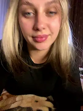 69Laura696 online show from December 26, 2024, 8:42 pm