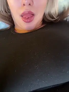 69Laura696 online show from January 4, 2025, 12:27 pm