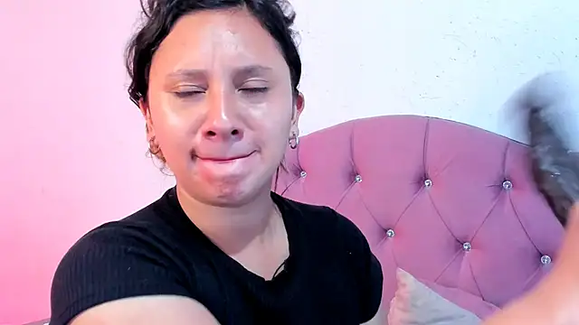 Snapshot of Mila_nixon02 chatting on December 8, 2024, 1:03 pm Mila nixon02 online show from December 8, 2024, 1:03 pm