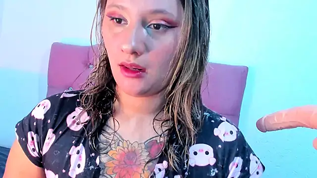 Snapshot of Mila_nixon02 chatting on February 15, 2025, 2:55 pm Mila nixon02 online show from February 15, 2025, 2:55 pm