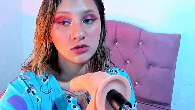 Snapshot of Mila_nixon02 chatting on March 8, 2025, 5:22 pm Mila nixon02 online show from March 8, 2025, 5:22 pm