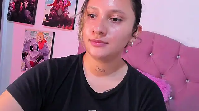 Snapshot of Mila_nixon02 chatting on September 22, 2025, 5:04 pm Mila nixon02 online show from September 22, 2025, 5:04 pm