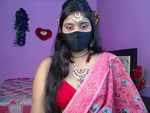 Hot Maleka online show from May 18, 2026, 4:46 pm
