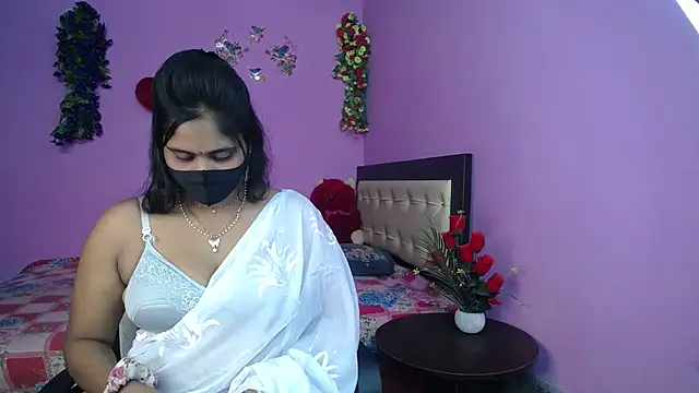Hot Maleka online show from June 4, 2026, 4:57 pm