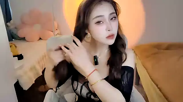 Ailisha66 online show from March 5, 2025, 12:27 am