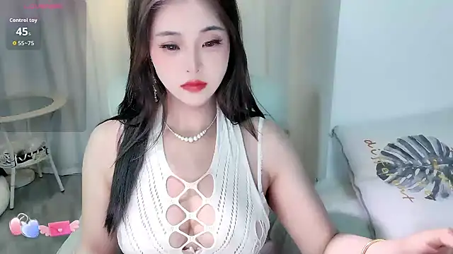 Ailisha66 online show from May 16, 2026, 2:41 am