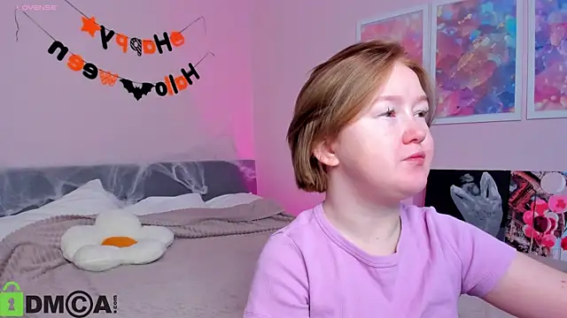 Sara Robinson online show from October 29, 2025, 2:36 am