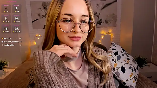 Tiffanyhunt online show from March 21, 2025, 5:23 pm