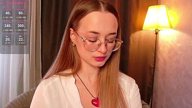 Tiffanyhunt online show from November 27, 2025, 2:19 pm