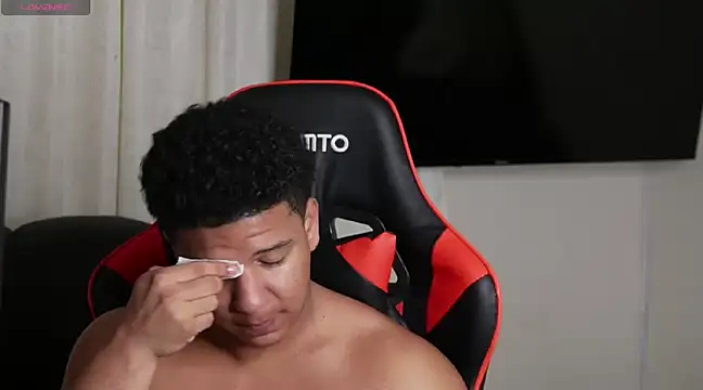 May Dylan1 online show from December 28, 2024, 8:58 pm