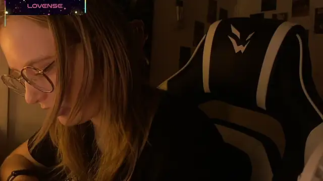 JacyWinslat online show from October 12, 2025, 12:31 am