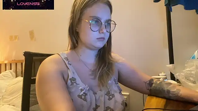 JacyWinslat online show from January 7, 2026, 12:51 pm