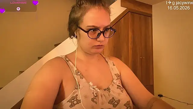 Snapshot of JacyWinslat chatting on May 16, 2026, 8:22 am JacyWinslat online show from May 16, 2026, 8:22 am