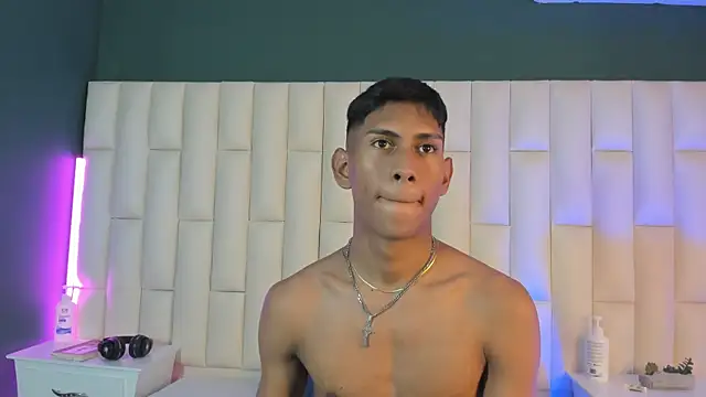 Nick Collins18 online show from February 16, 2025, 4:31 am