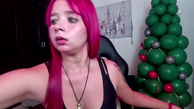 Snapshot of ssy_tgn chatting on December 23, 2024, 6:27 pm ssy tgn online show from December 23, 2024, 6:27 pm